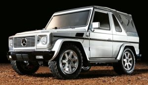 メルセデスベンツG320でオフロード走行を楽しむ【ラジコンカー】